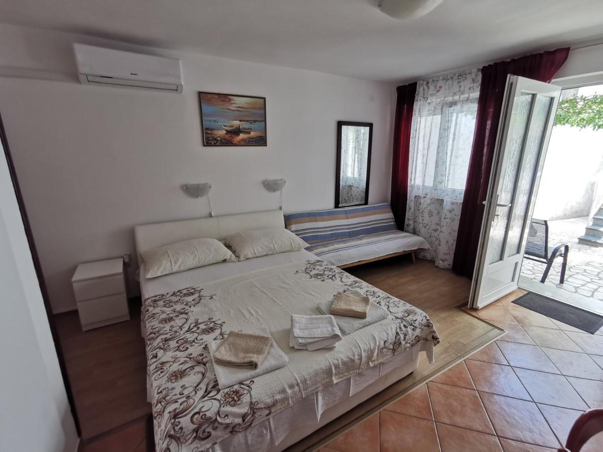 Studio Apartments Jasminka Selce Dış mekan fotoğraf