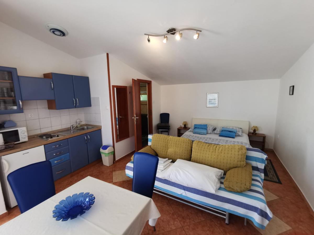 Studio Apartments Jasminka Selce Dış mekan fotoğraf