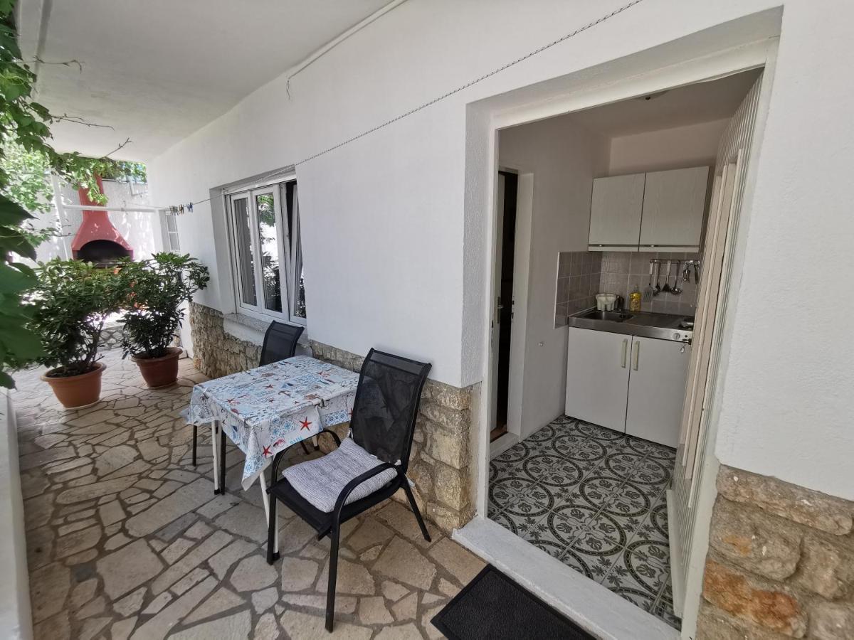 Studio Apartments Jasminka Selce Dış mekan fotoğraf